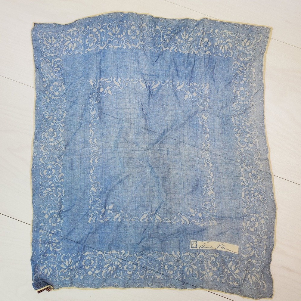Anne Klein New Perspectives Silk Scarf Blue White Floral Damask Square Japan